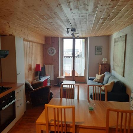 Le Cocon Appartement Bagnères-de-Luchon Buitenkant foto